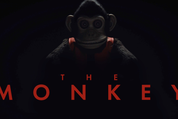 O espírito maligno desperta no rufar dos tambores: “The Monkey” recria o terror de Stephen King
